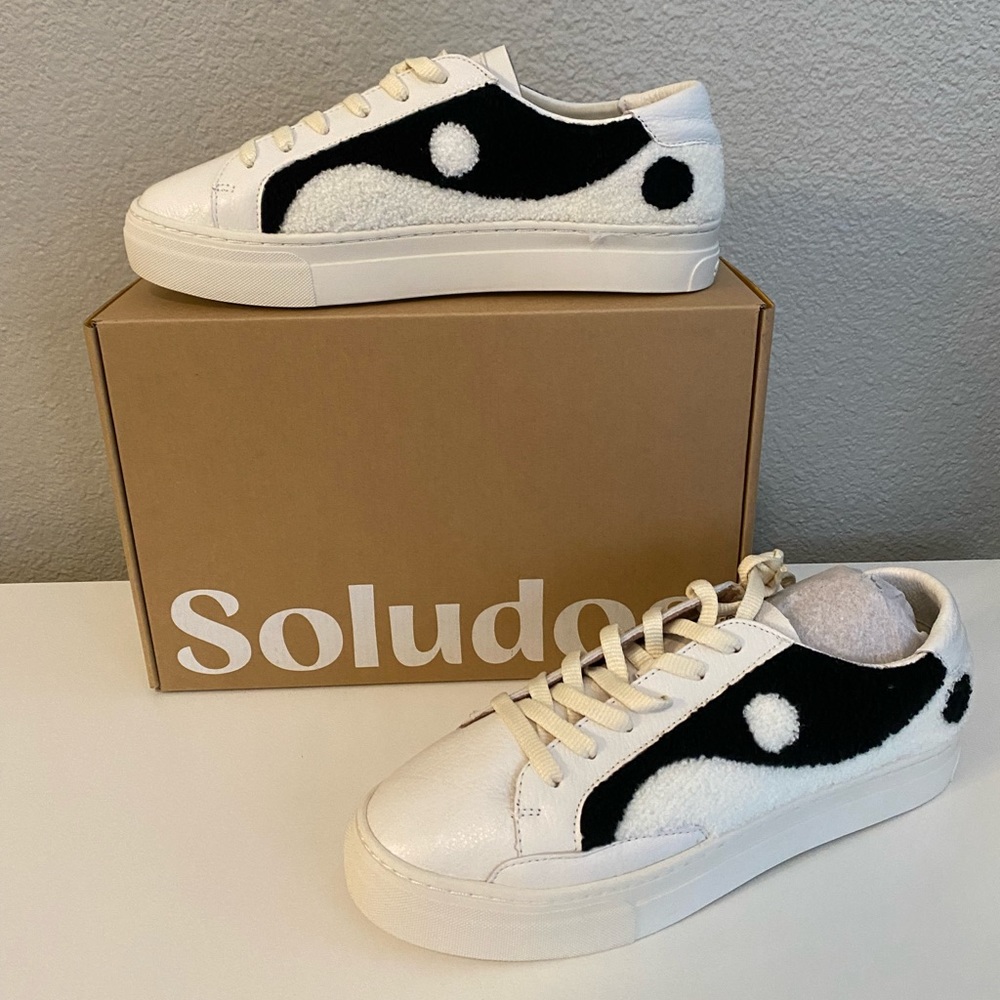 Soludos Yin Yang Sneakers- White Leather Size 11 (New/In box)